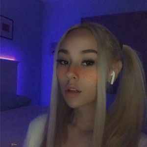 Meet your Posher, Ana